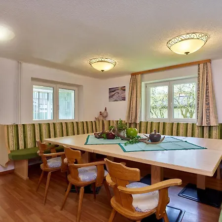 Haus Schrankogelblick *